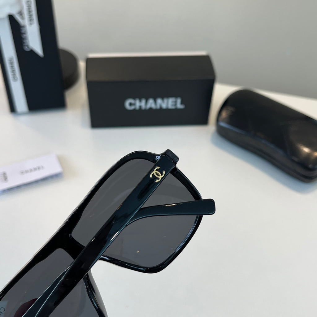 Chanel Fashion Black Lens Sunglasses for Men & Women - 493468 - detail image 8