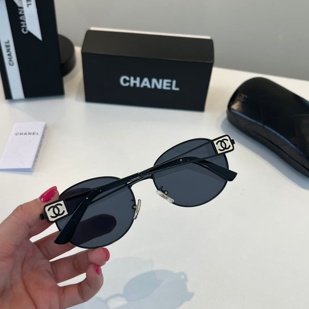 Chanel Fashion Black Lens Sunglasses for Men & Women - 493470 - detail image 9
