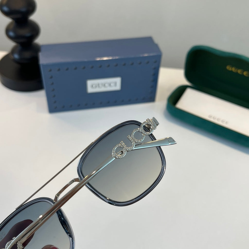 Gucci Oversized Silver Lens Sunglasses for Men & Women - 493355 - detail image 6