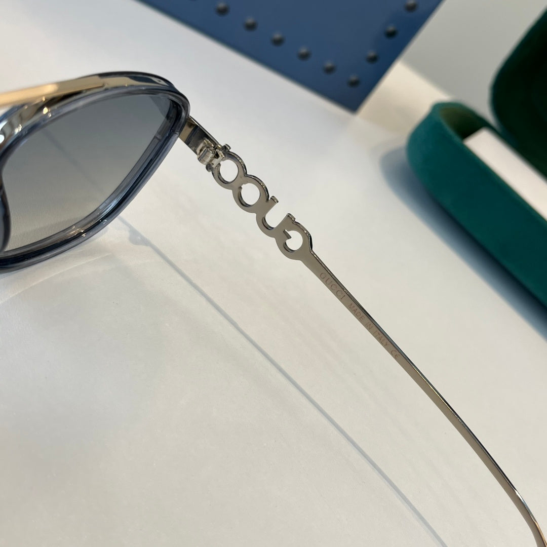 Gucci Oversized Silver Lens Sunglasses for Men & Women - 493355 - detail image 10
