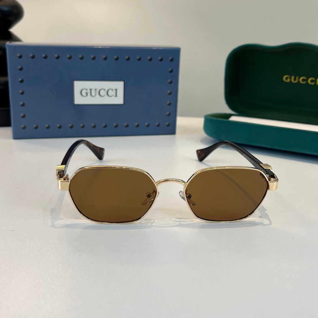 Gucci Oversized Brown Lens Sunglasses for Men & Women - detail image 2