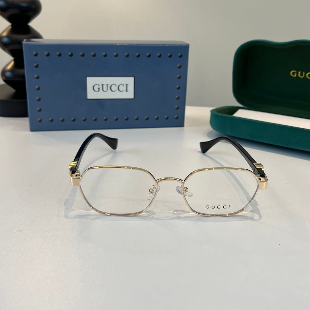 Gucci Oversized Silver Lens Sunglasses for Men & Women - 493361 - detail image 2