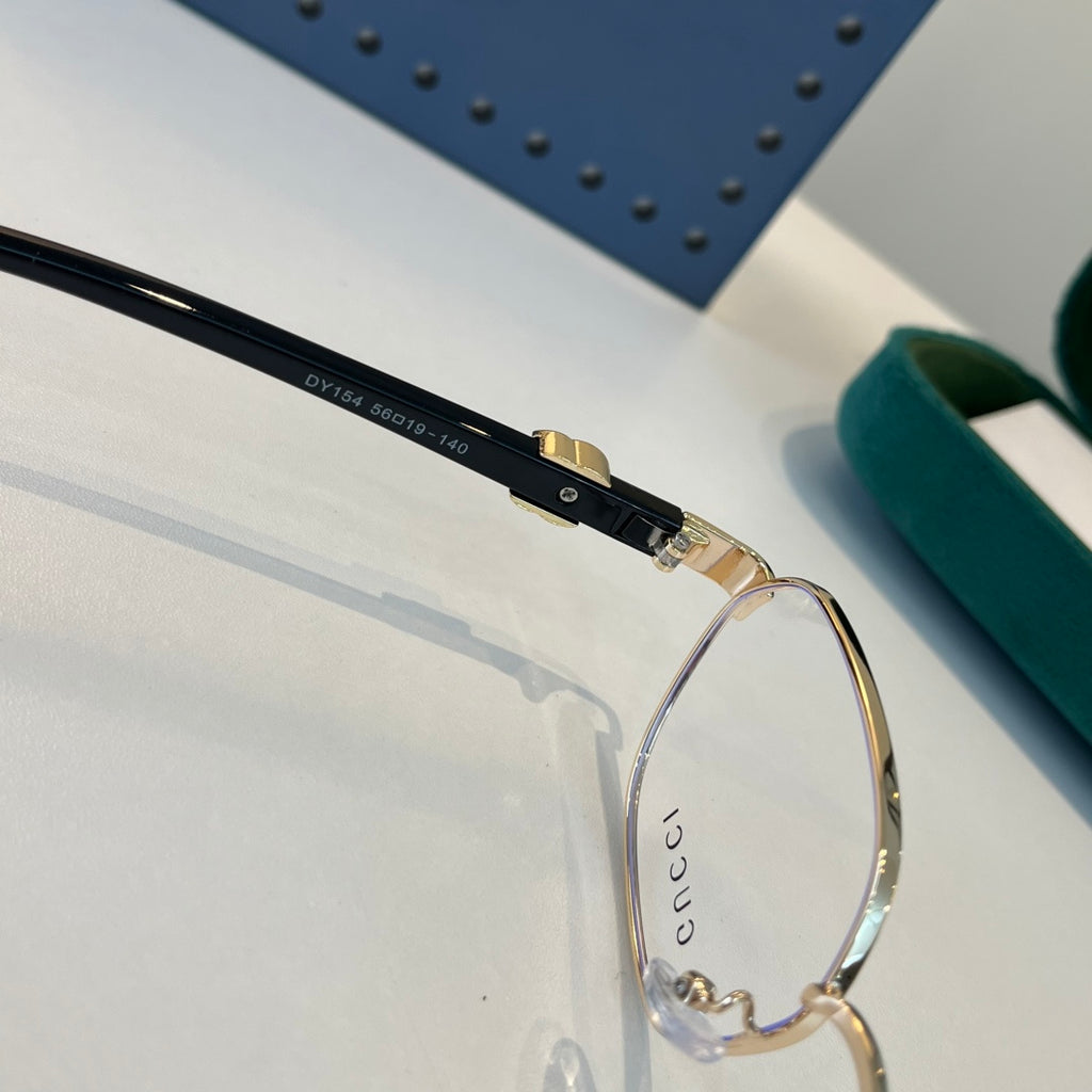 Gucci Oversized Silver Lens Sunglasses for Men & Women - 493361 - detail image 8
