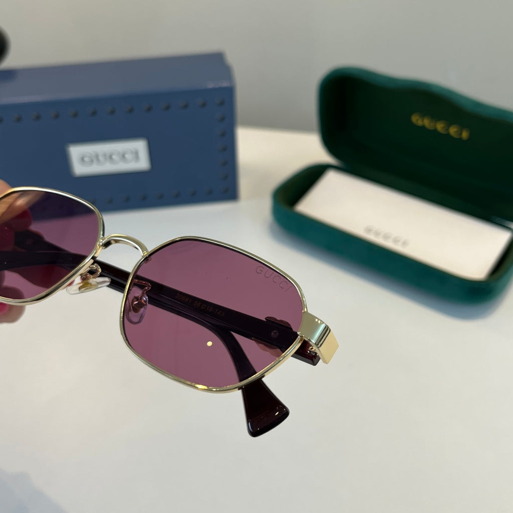 Gucci Oversized Red Lens Sunglasses for Men & Women - detail image 5
