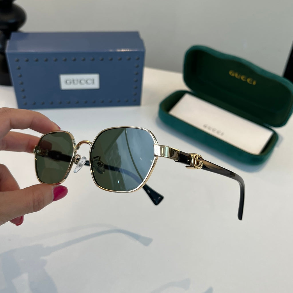 Gucci Oversized Silver Lens Sunglasses for Men & Women - 493363 - detail image 4