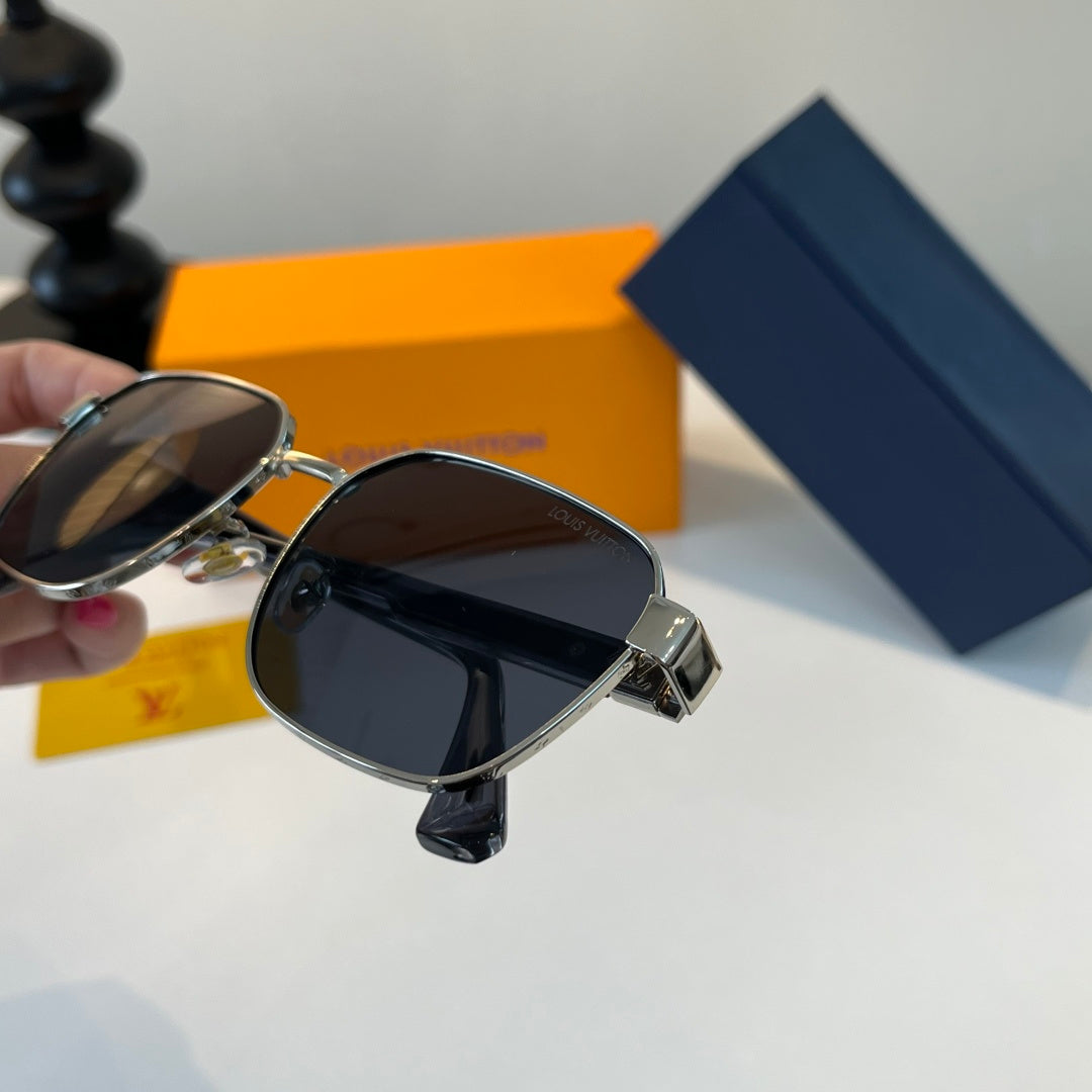 Louis Vuitton Fashion Silver Lens Sunglasses for Men & Women - 493081 - detail image 6