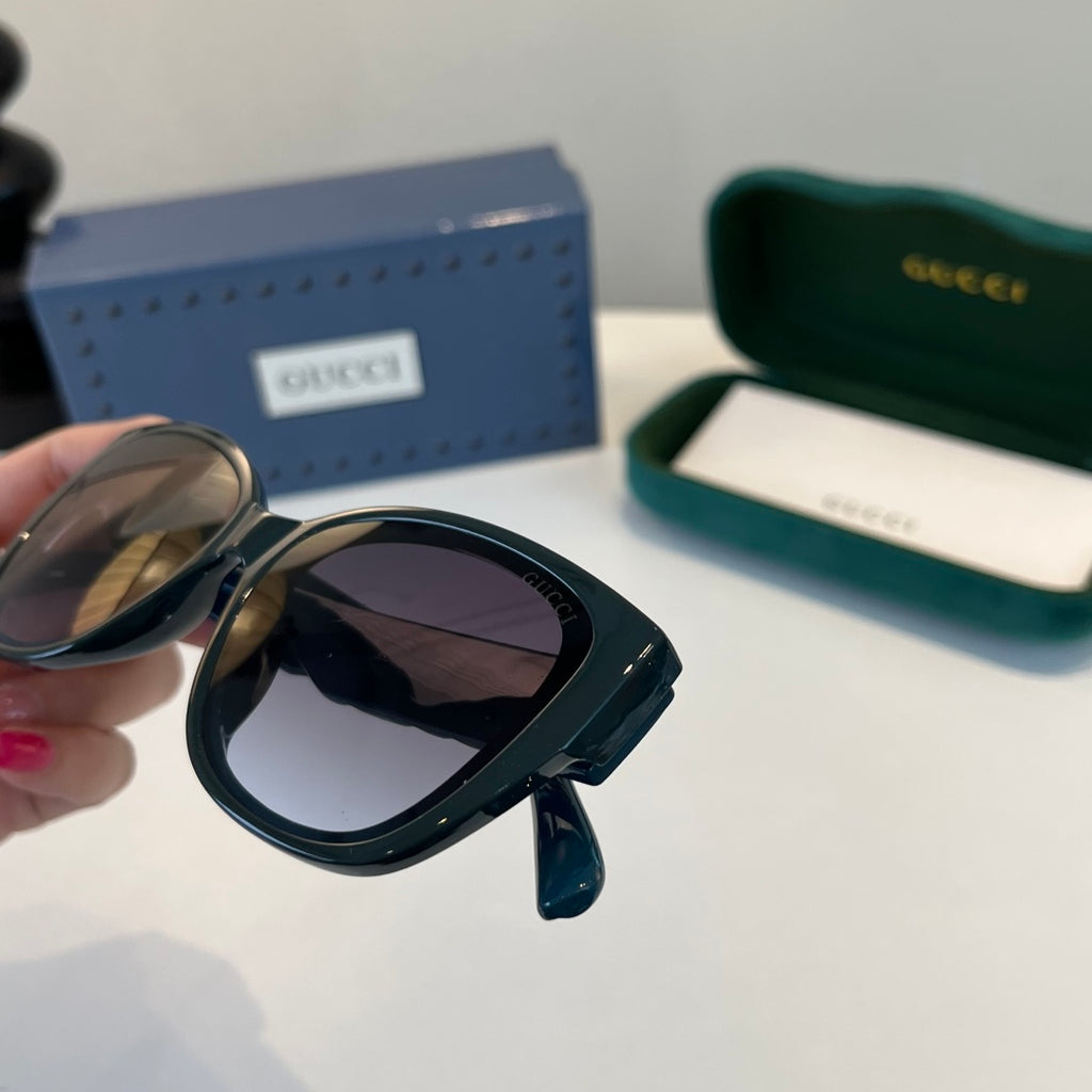 Gucci Oversized Black Lens Sunglasses for Women - 493366 - detail image 6