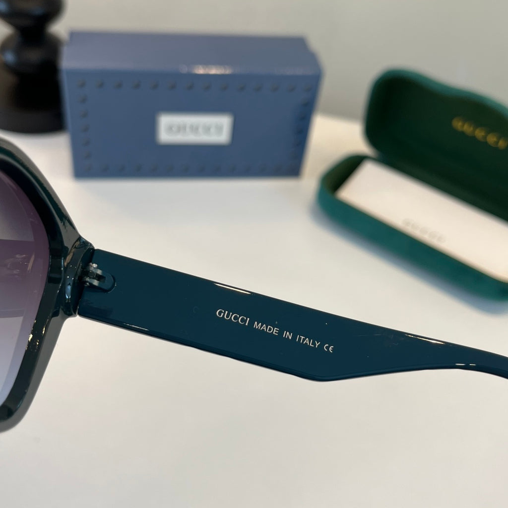 Gucci Oversized Black Lens Sunglasses for Women - 493366 - detail image 10