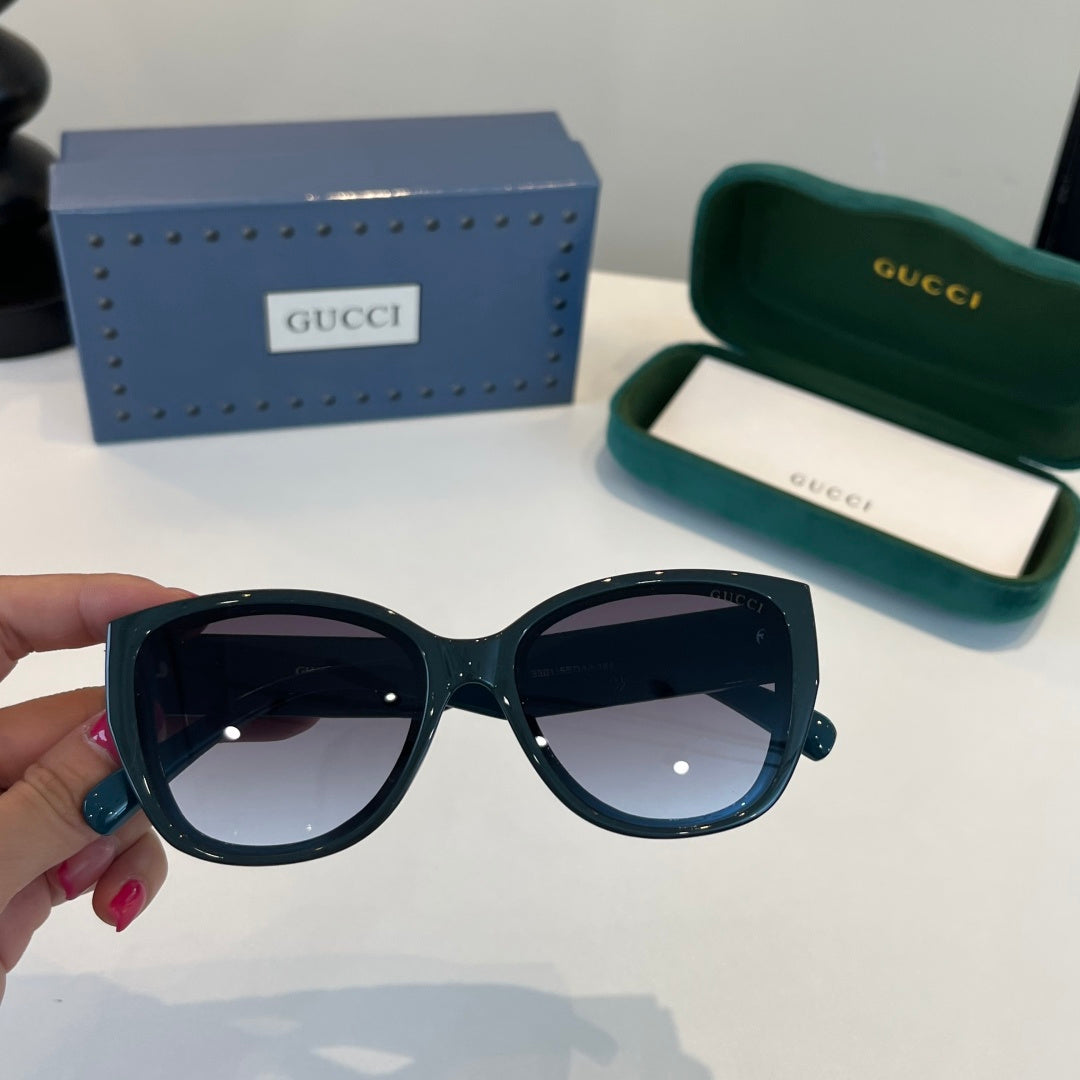 Gucci Oversized Black Lens Sunglasses for Women - 493366 - detail image 5