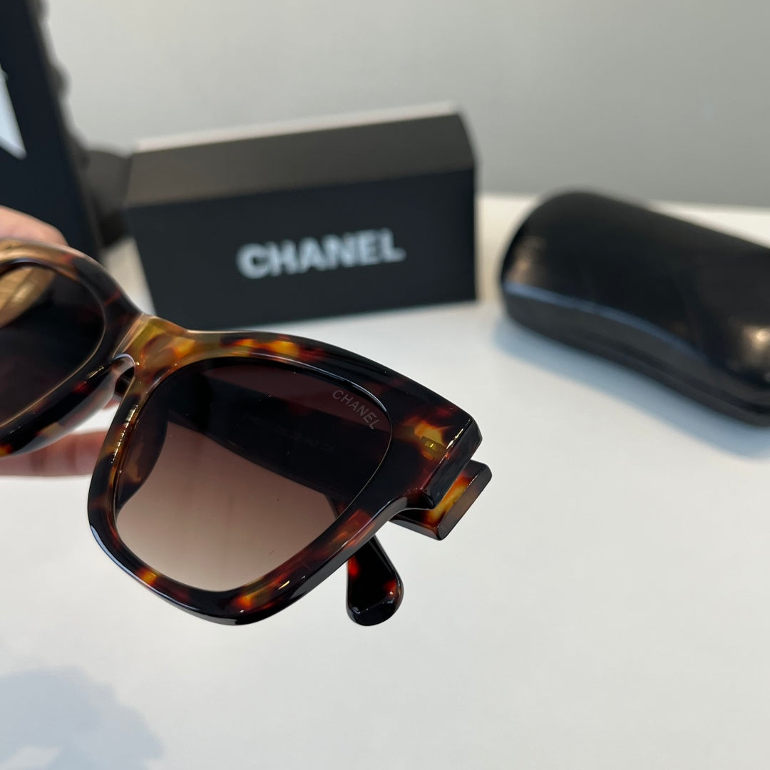 Chanel Oversized Black Lens Sunglasses for Women - 493472 - detail image 7