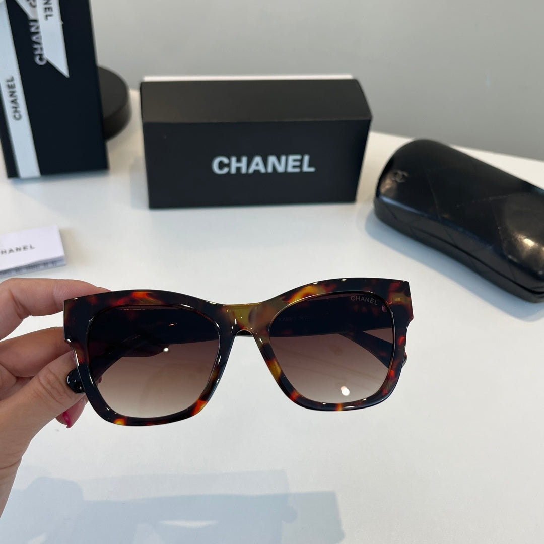 Chanel Oversized Black Lens Sunglasses for Women - 493472 - detail image 6