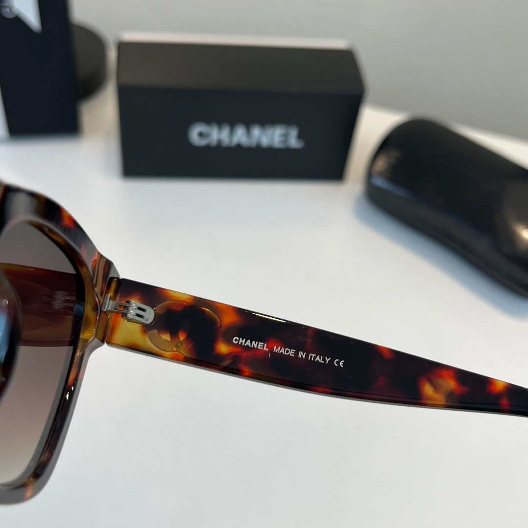 Chanel Oversized Black Lens Sunglasses for Women - 493472 - detail image 11