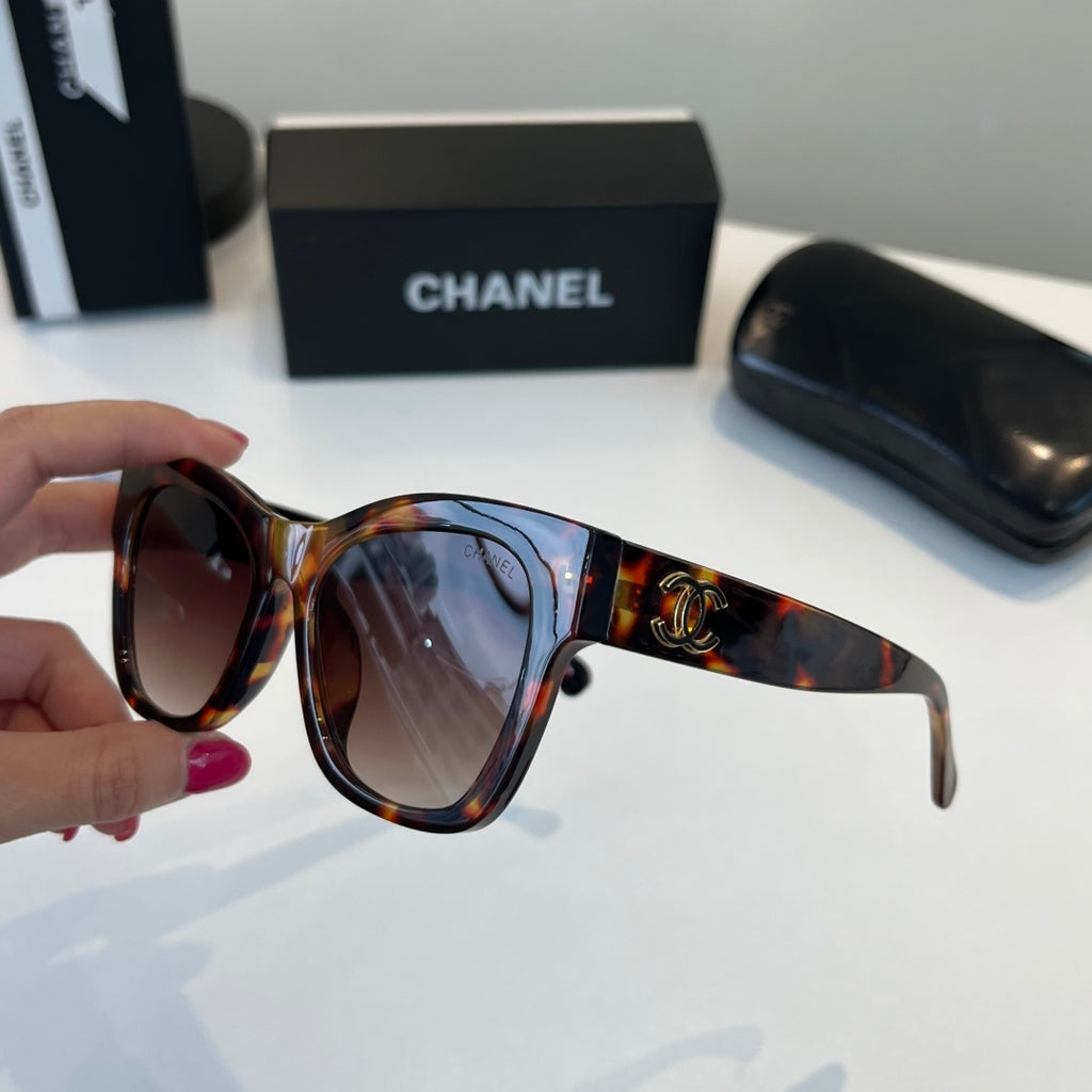 Chanel Oversized Black Lens Sunglasses for Women - 493472 - detail image 4