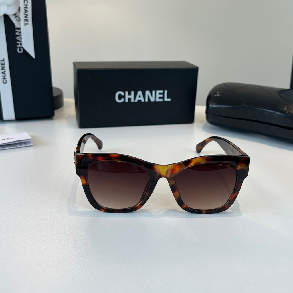 Chanel Oversized Black Lens Sunglasses for Women - 493472 - detail image 2