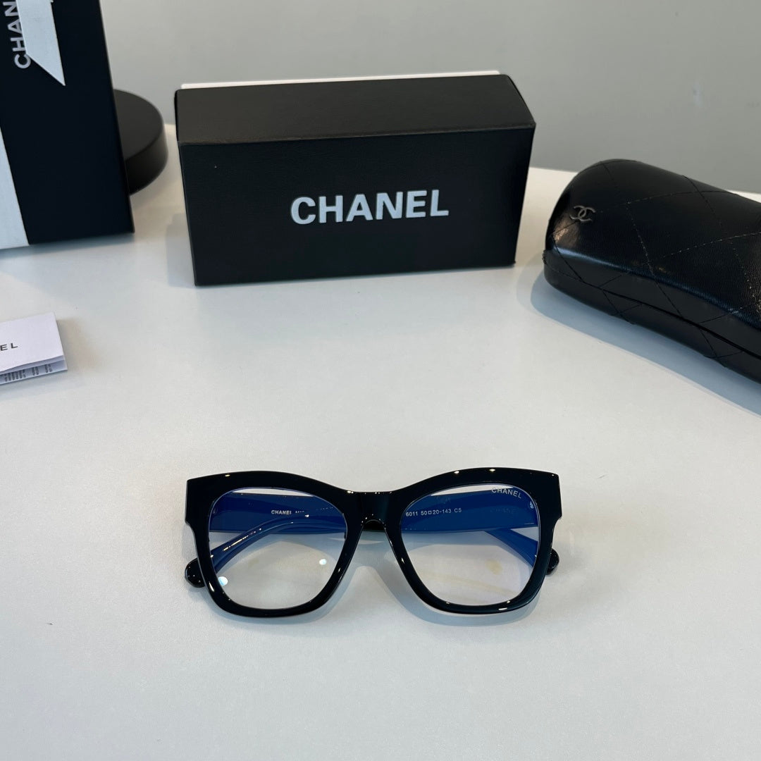 Chanel Oversized Silver Lens Sunglasses for Women - detail image 5