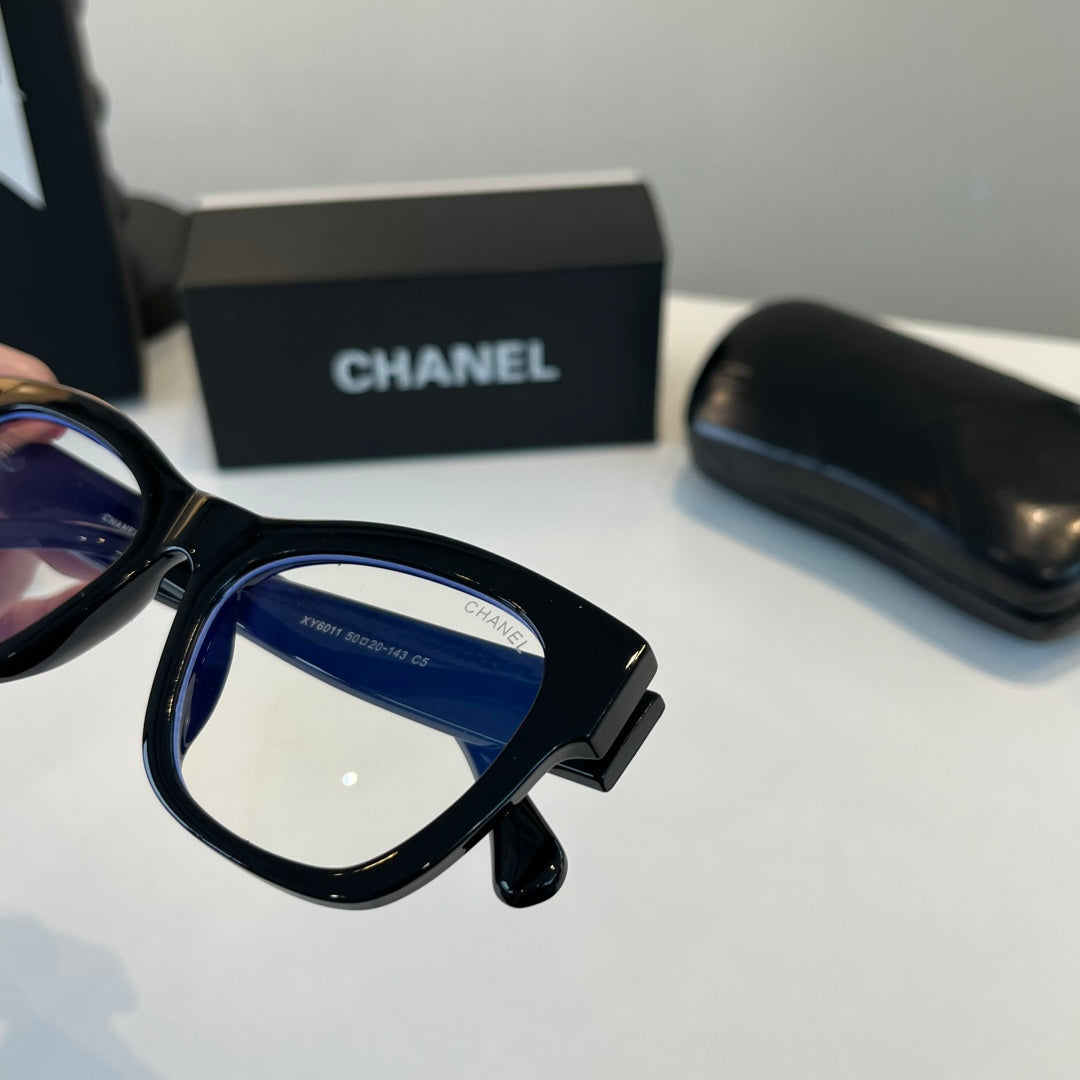 Chanel Oversized Silver Lens Sunglasses for Women - detail image 6
