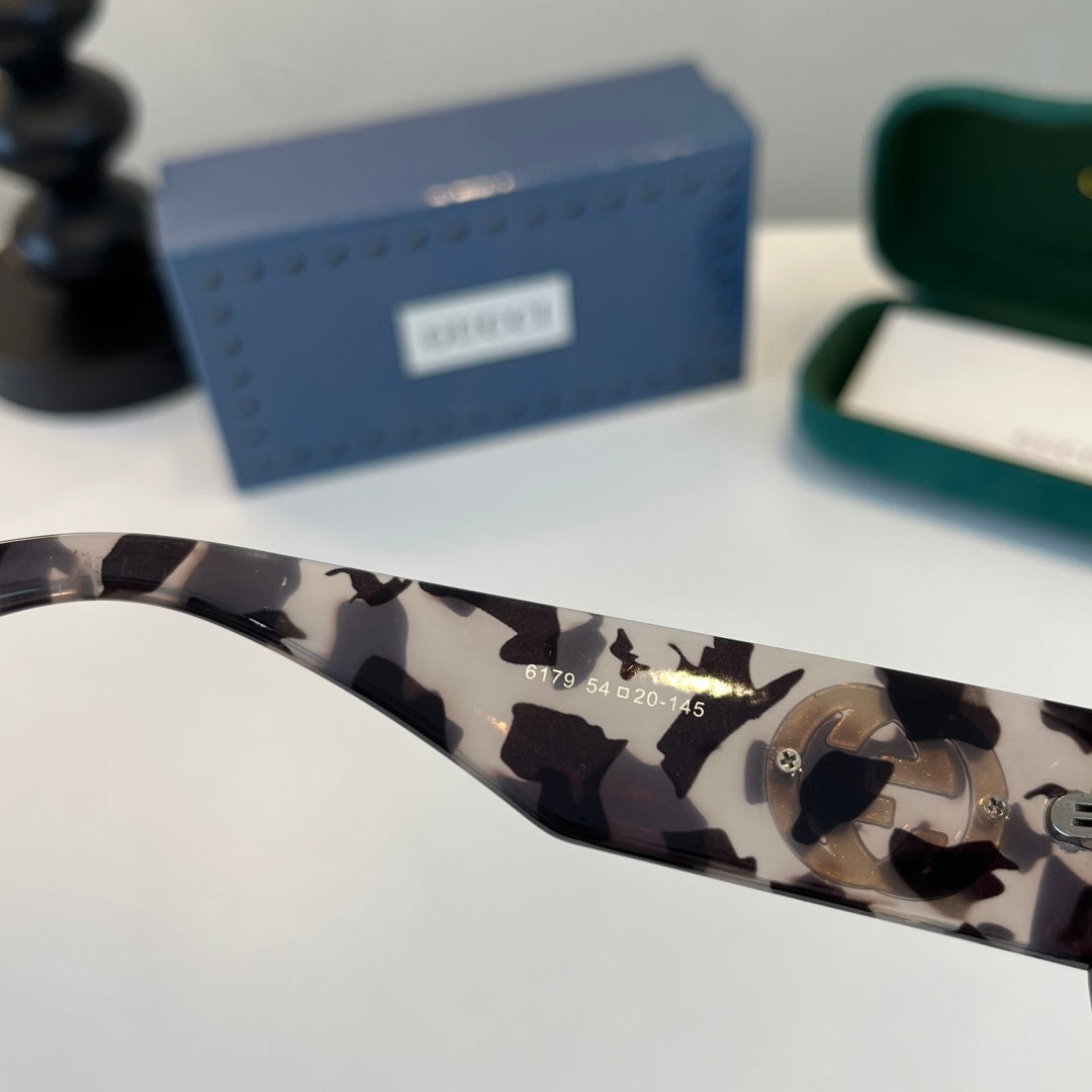 Gucci Oversized Black Lens Sunglasses for Women - detail image 9