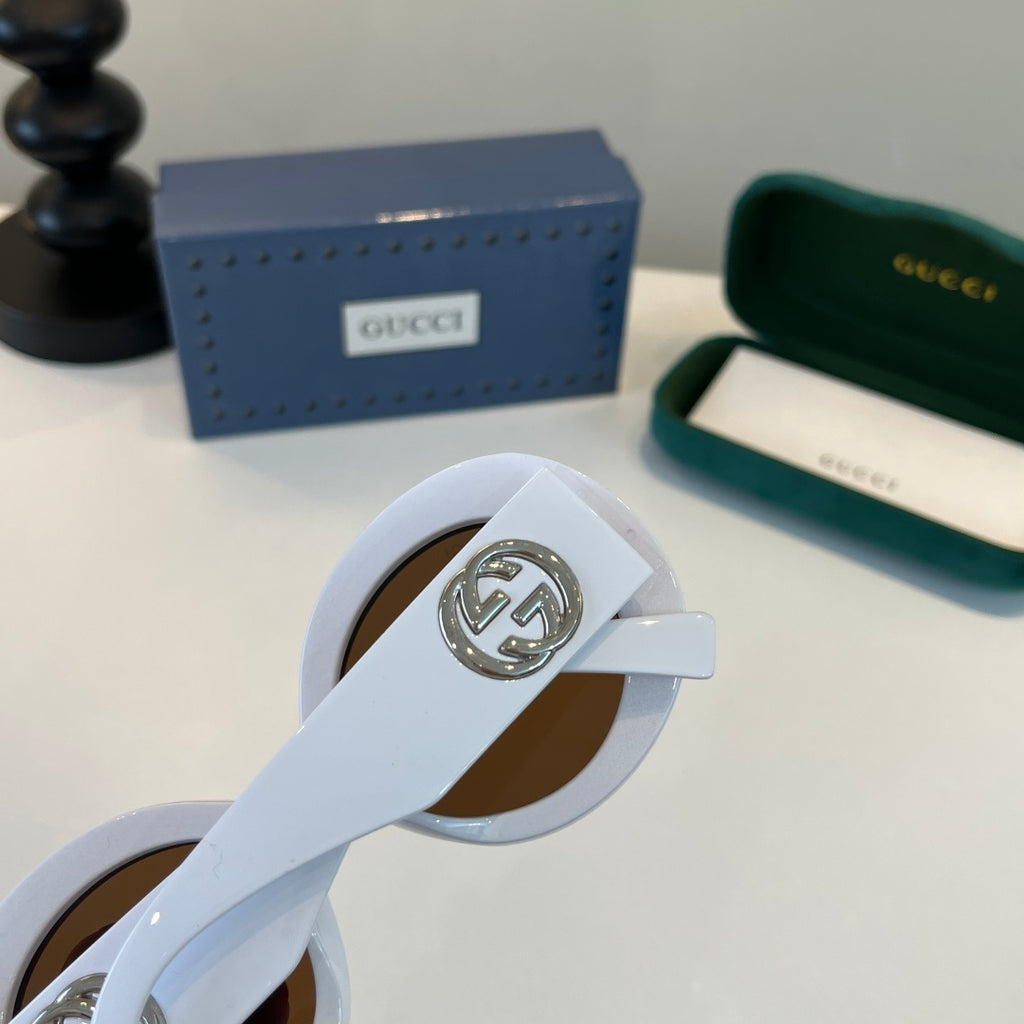 Gucci Oversized Brown Lens Sunglasses for Women - detail image 6