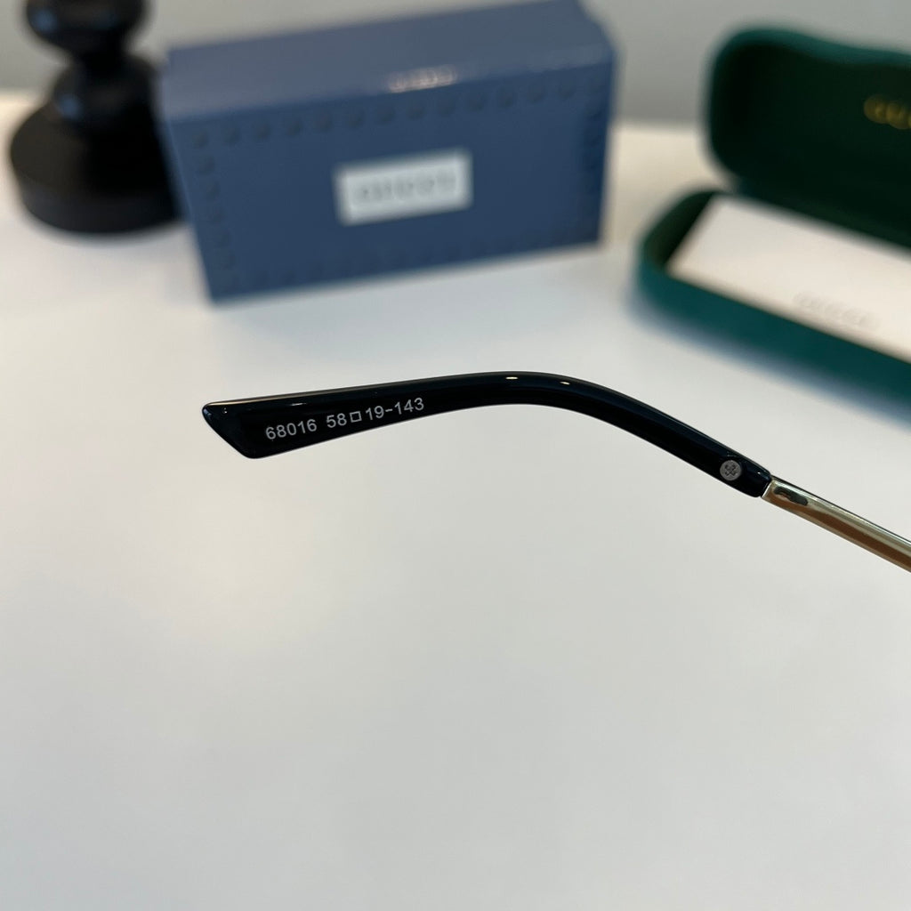 Gucci Fashion Silver Lens Sunglasses for Men & Women - 493370 - detail image 9
