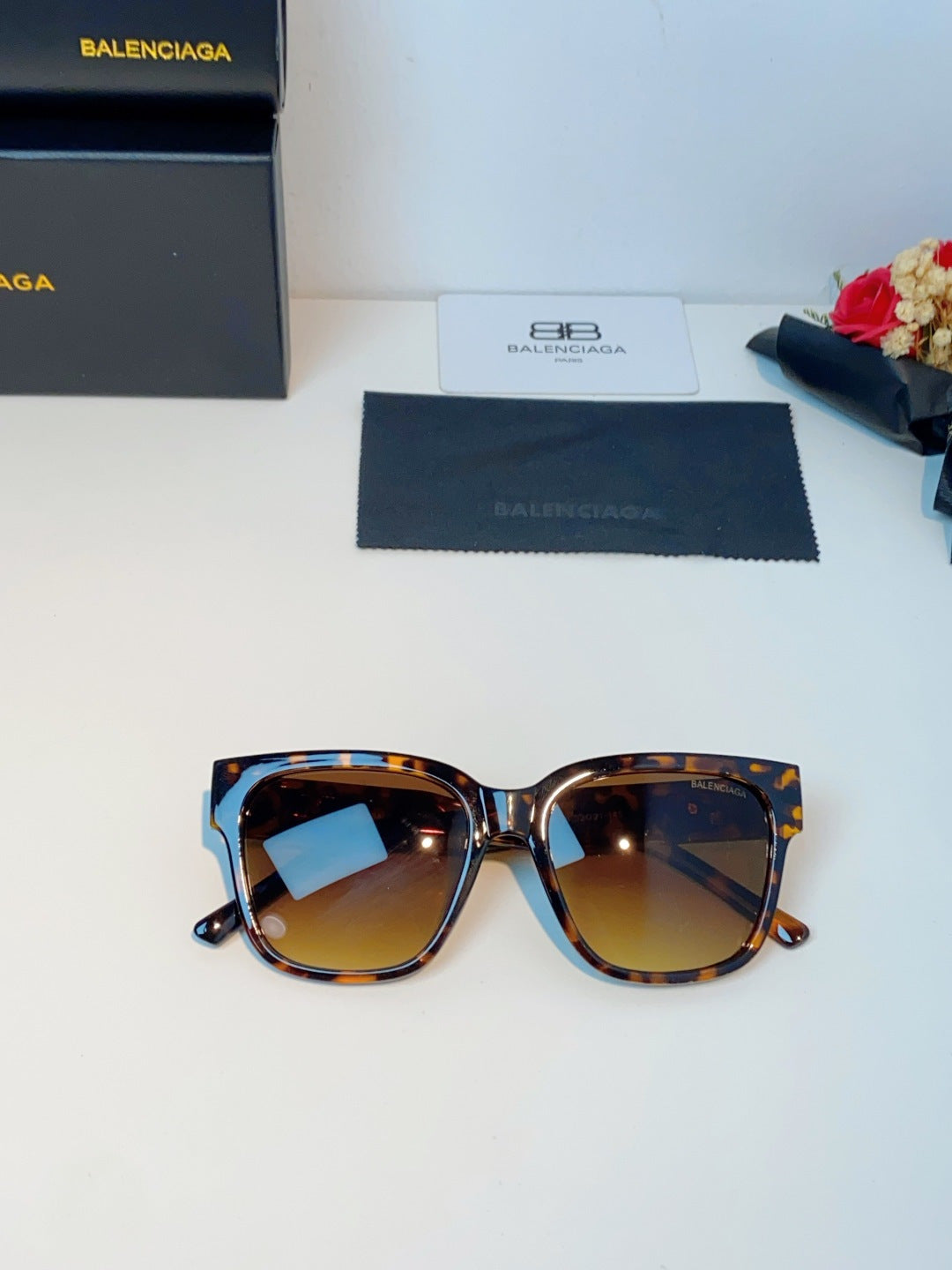 Balenciaga Fashion Brown Lens Sunglasses for Men & Women - 358652 - detail image 9