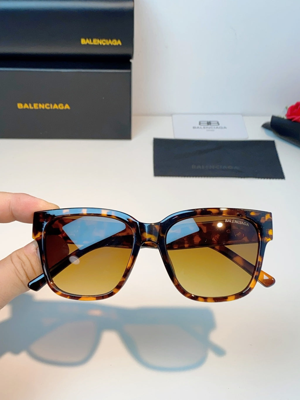 Balenciaga Fashion Brown Lens Sunglasses for Men & Women - 358652 - detail image 4