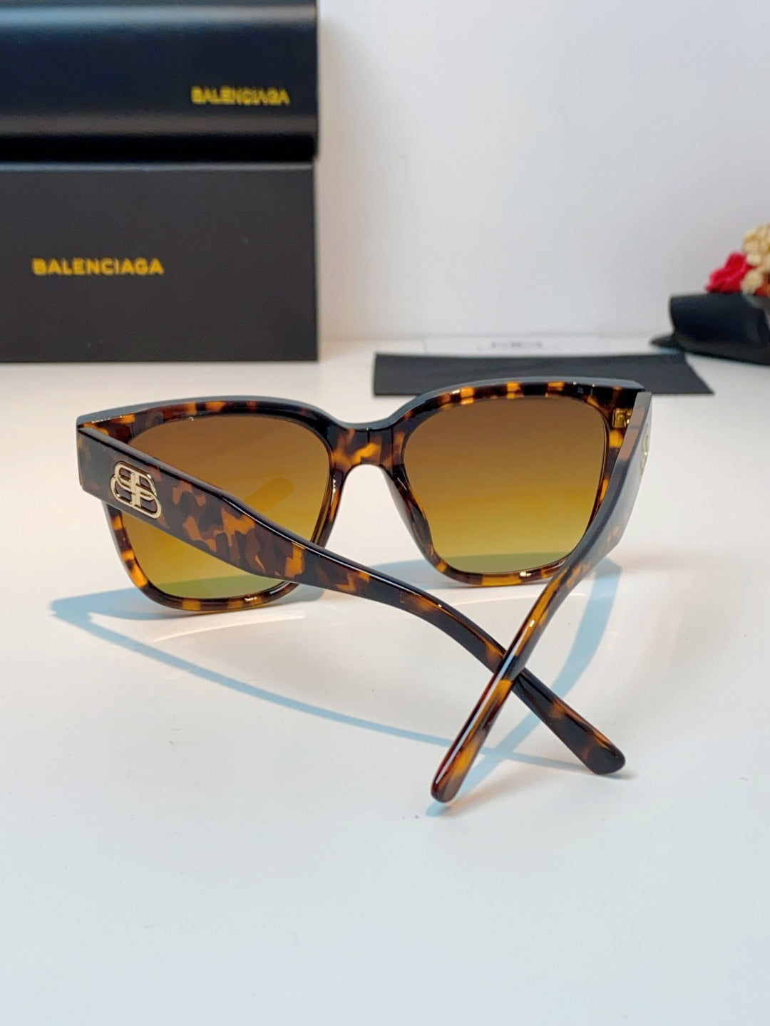 Balenciaga Fashion Brown Lens Sunglasses for Men & Women - 358652 - detail image 3