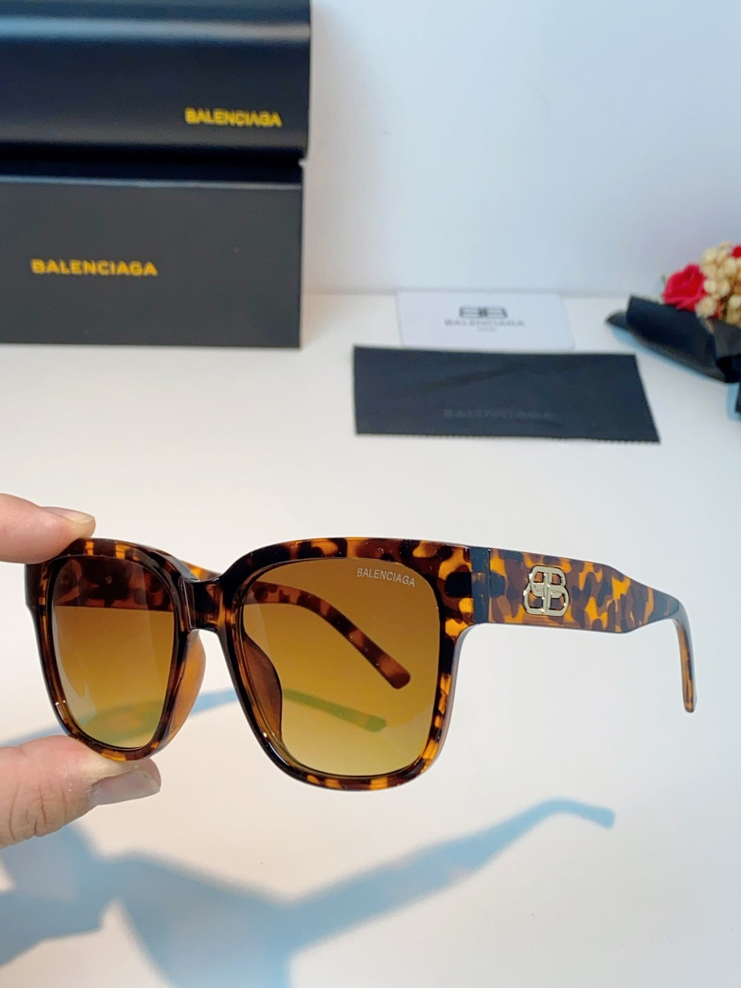 Balenciaga Fashion Brown Lens Sunglasses for Men & Women - 358652 - detail image 6
