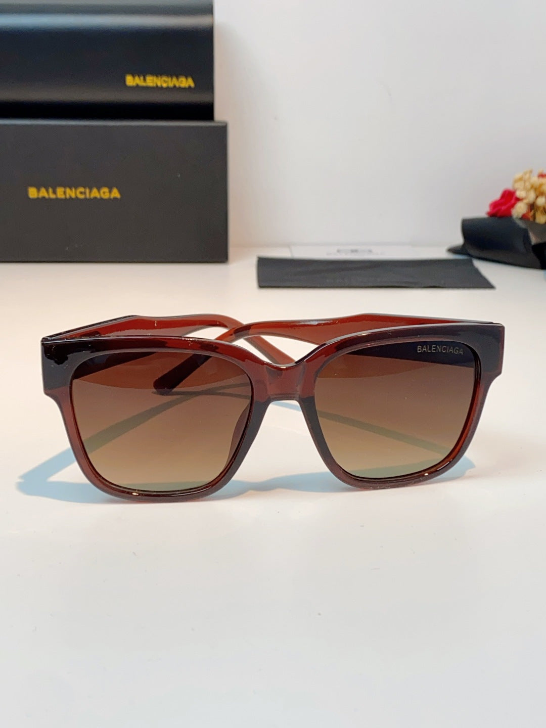 Balenciaga Fashion Red Lens Sunglasses for Men & Women - 358653 - detail image 2