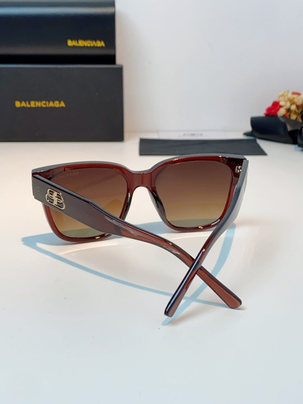 Balenciaga Fashion Red Lens Sunglasses for Men & Women - 358653 - detail image 3