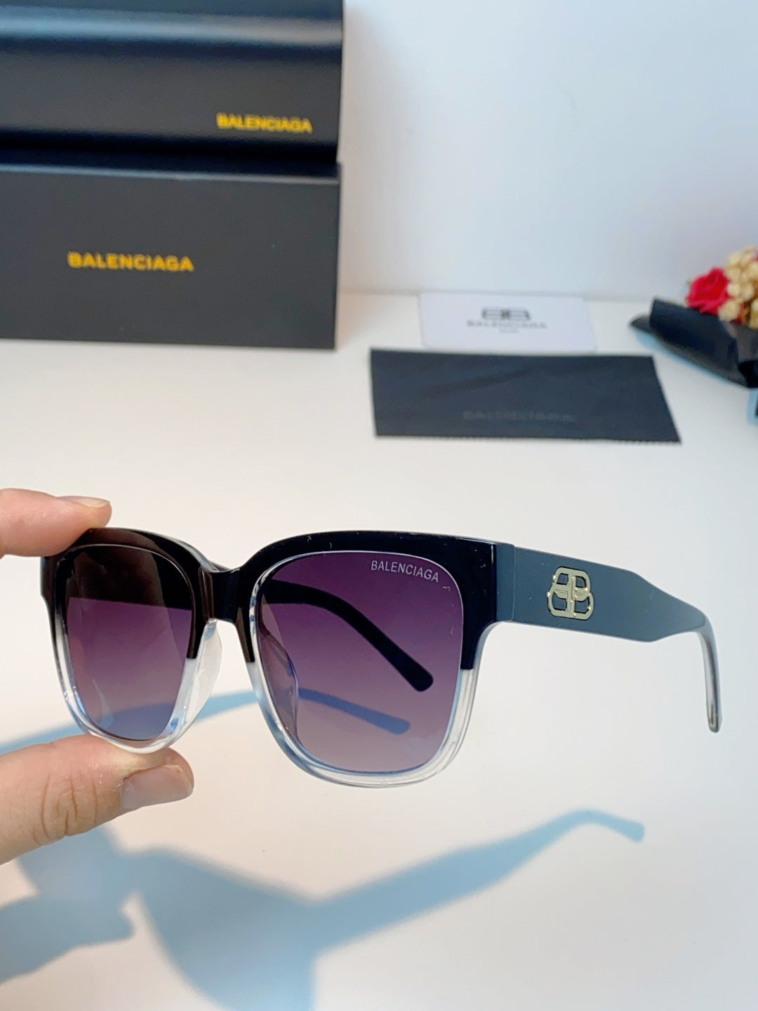 Balenciaga Fashion Black Lens Sunglasses for Men & Women - 358655 - detail image 6