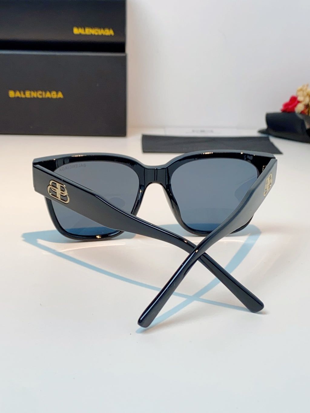 Balenciaga Fashion Red Lens Sunglasses for Men & Women - 358656 - detail image 5