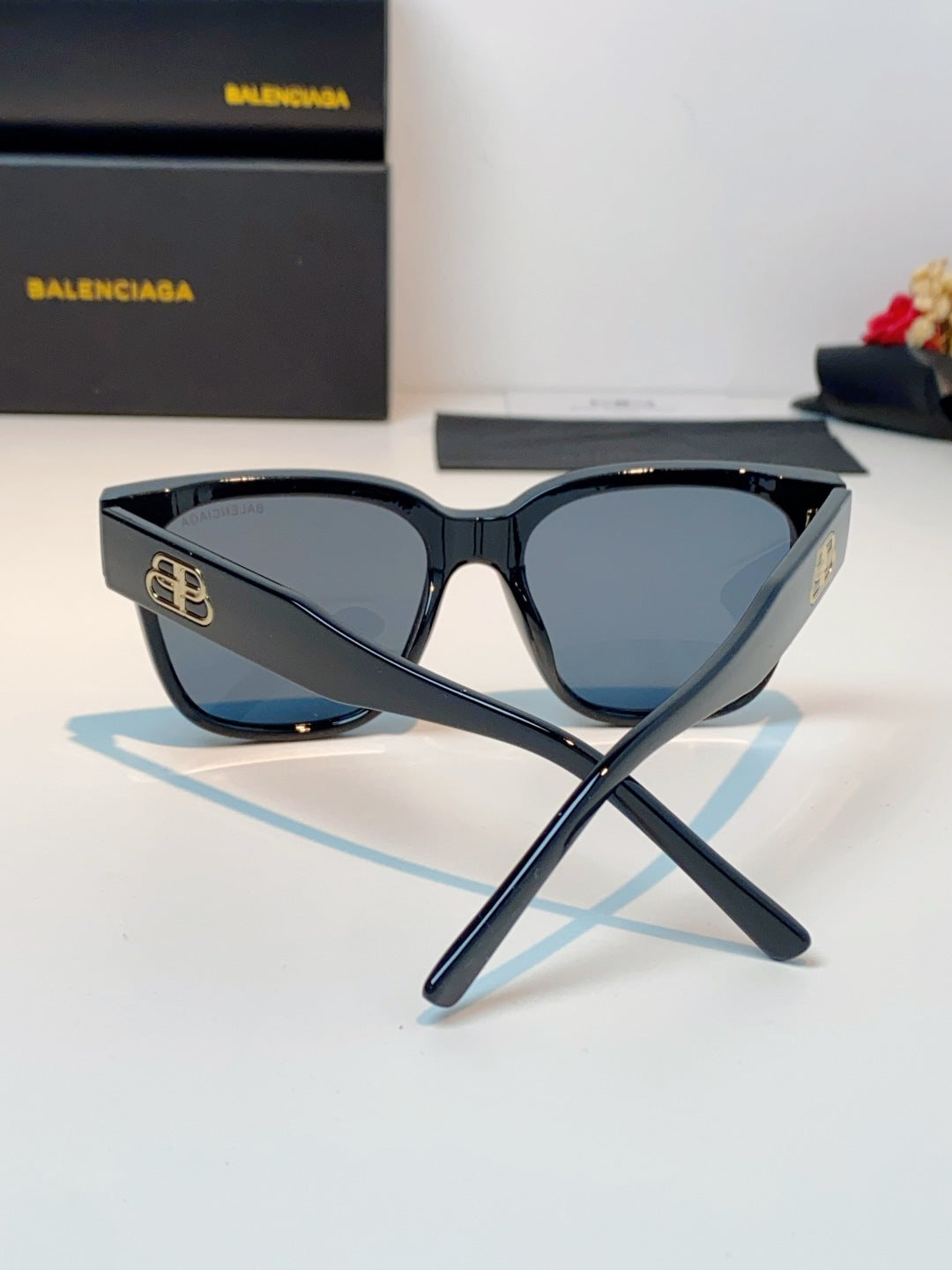 Balenciaga Fashion Red Lens Sunglasses for Men & Women - 358656 - detail image 5
