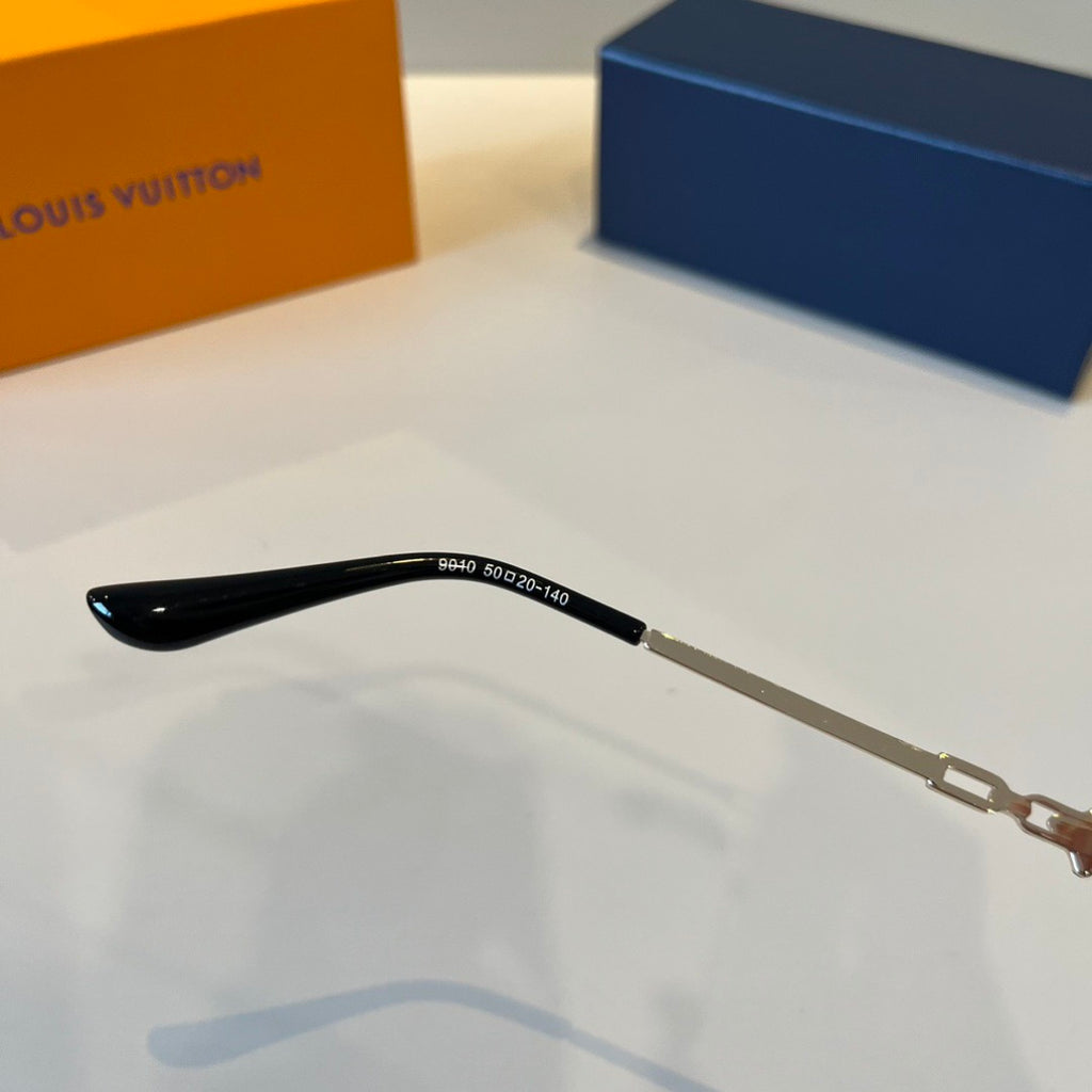 Louis Vuitton Fashion Silver Lens Sunglasses for Men & Women - 464783 - detail image 9