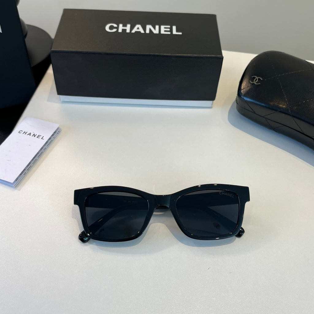Chanel Fashion Black Lens Sunglasses for Men & Women - 465085 - detail image 4