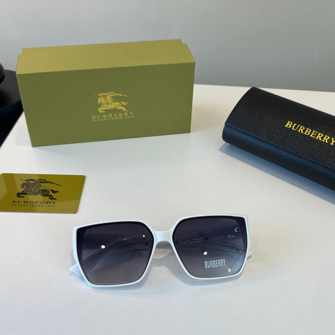 Burberry Fashion Silver Lens Sunglasses for Men & Women - 487416 - detail image 3