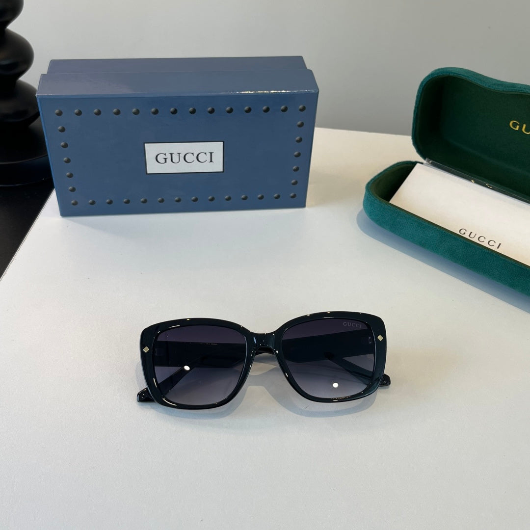Gucci Oversized Black Lens Sunglasses for Women - 431400 - detail image 5
