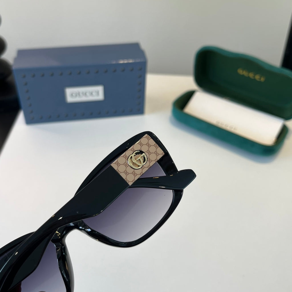 Gucci Oversized Black Lens Sunglasses for Women - 431400 - detail image 7