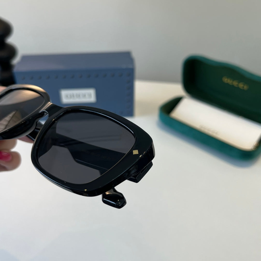 Gucci Oversized Black Lens Sunglasses for Women - 431401 - detail image 6