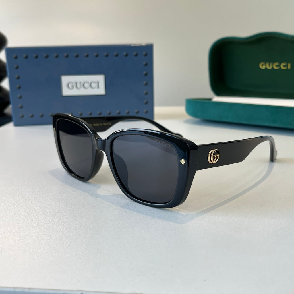 Gucci Oversized Black Lens Sunglasses for Women - 431401 - detail image 3