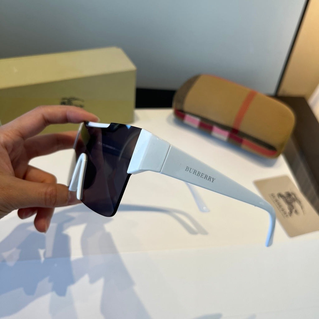 Burberry Fashion Silver Lens Sunglasses for Men & Women - 399122 - detail image 4