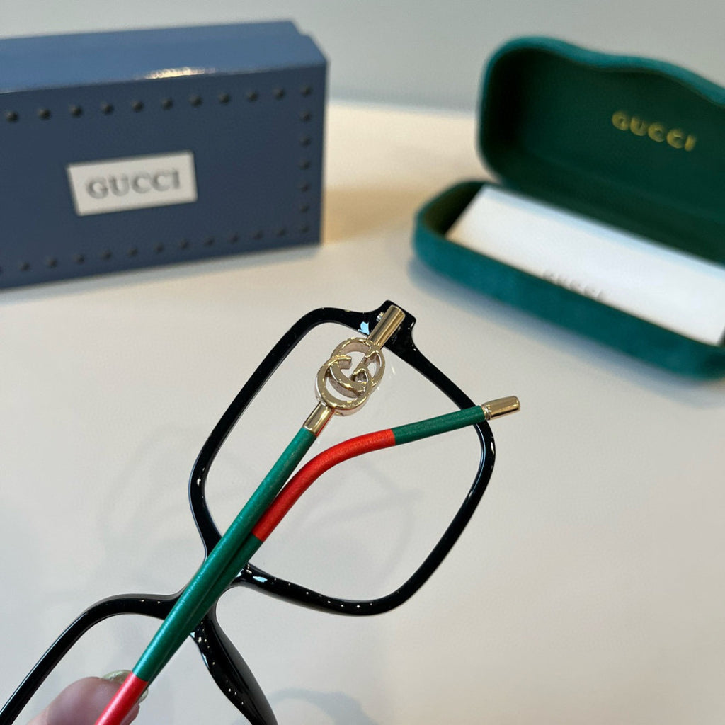 Gucci Oversized Silver Lens Sunglasses for Men & Women - 464866 - detail image 8