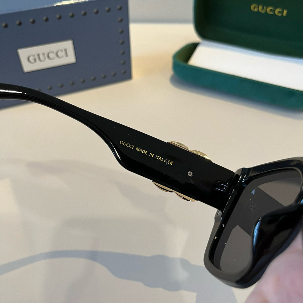 Gucci Oversized Black Lens Sunglasses for Men & Women - 464868 - detail image 10
