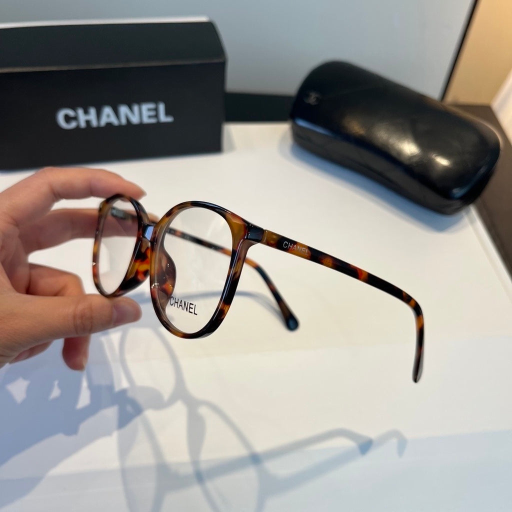Chanel Oversized Brown Lens Sunglasses for Men & Women - 431537 - detail image 3