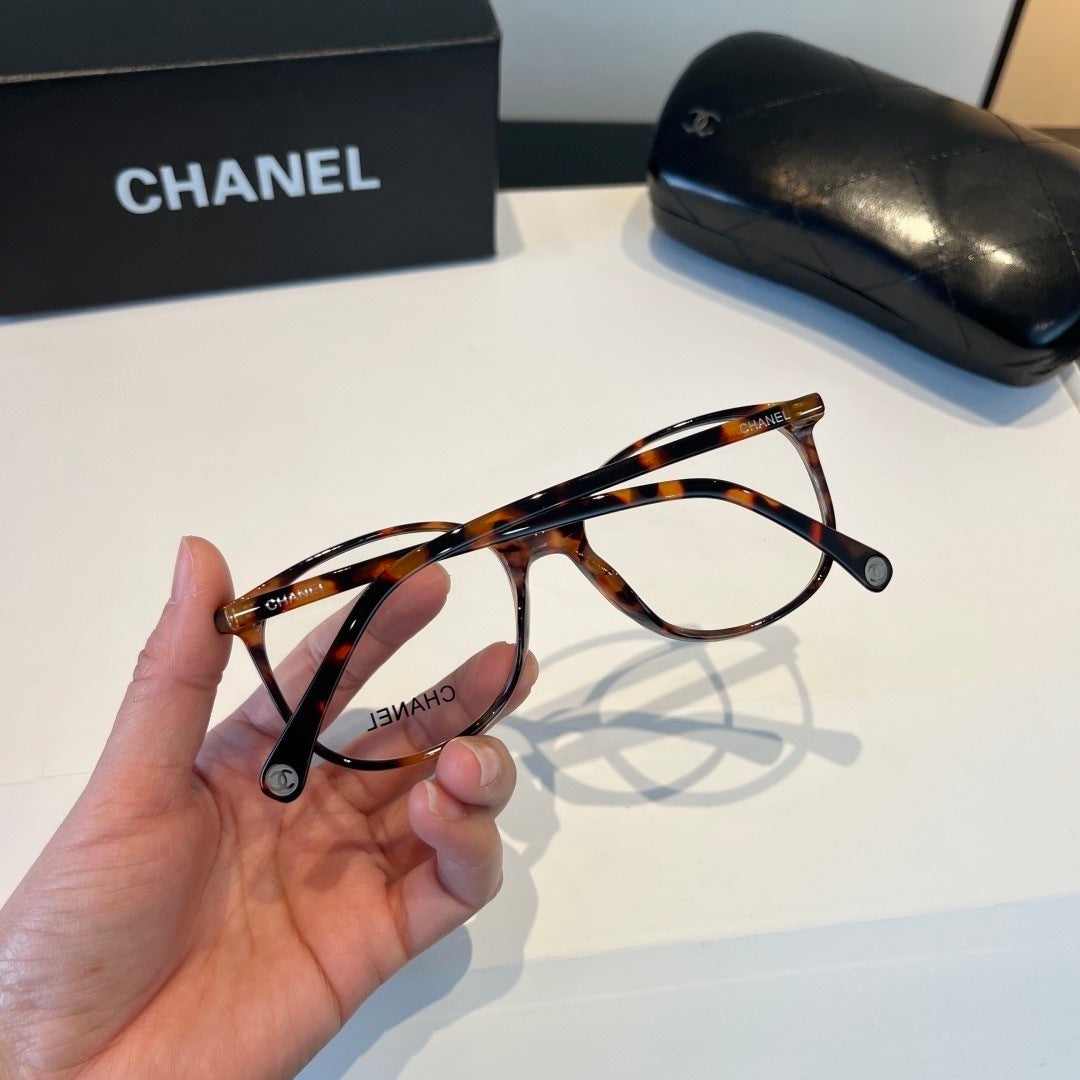 Chanel Oversized Brown Lens Sunglasses for Men & Women - 431537 - detail image 6
