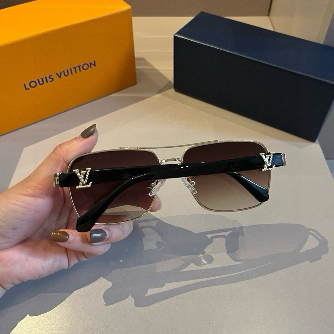 Louis Vuitton Metal Aviator Gold Lens Sunglasses for Men & Women - 486286 - detail image 5
