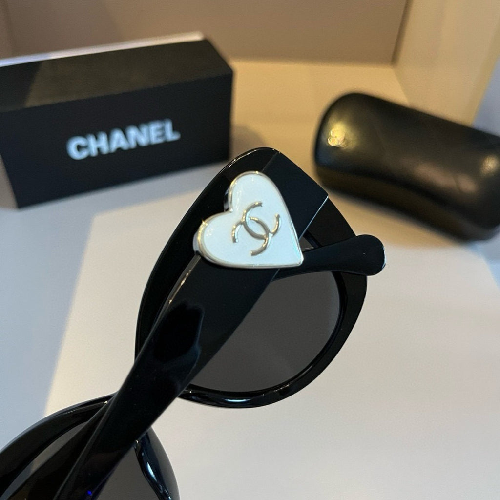 Chanel Fashion Black Lens Sunglasses for Men & Women - 486678 - detail image 7