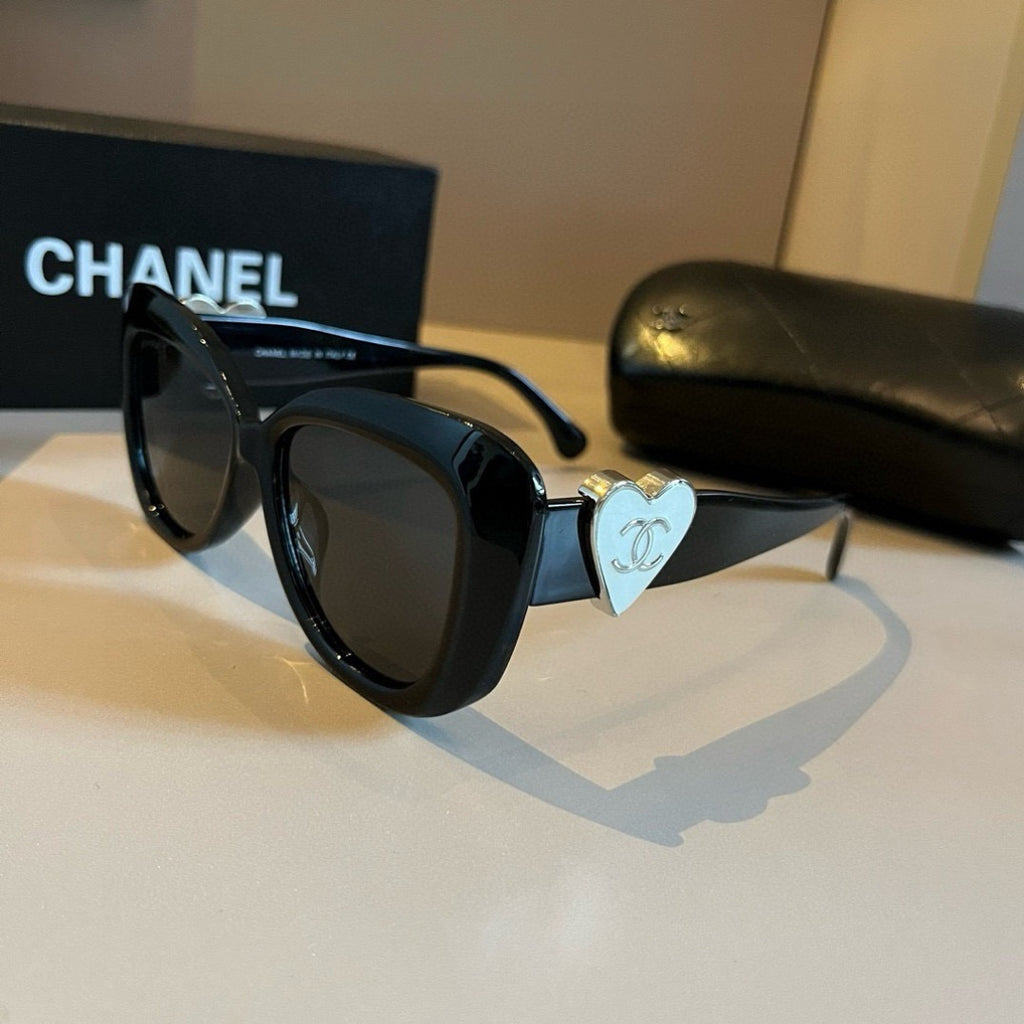 Chanel Fashion Black Lens Sunglasses for Men & Women - 486678 - detail image 2