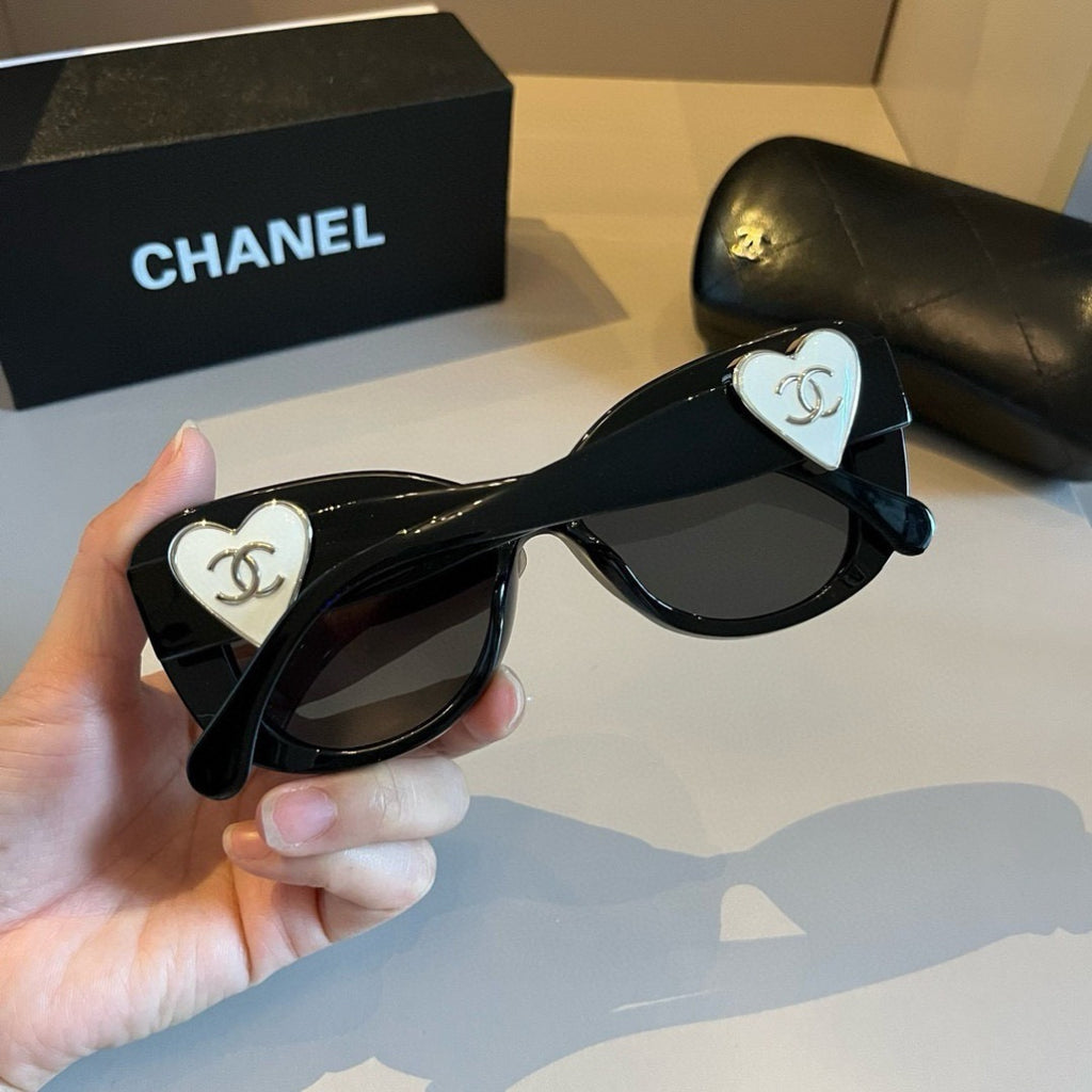 Chanel Fashion Black Lens Sunglasses for Men & Women - 486678 - detail image 6