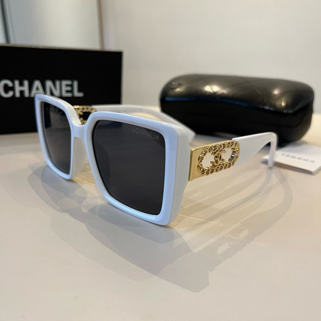 Chanel Oversized Silver Lens Sunglasses for Men & Women - 486679 - detail image 2