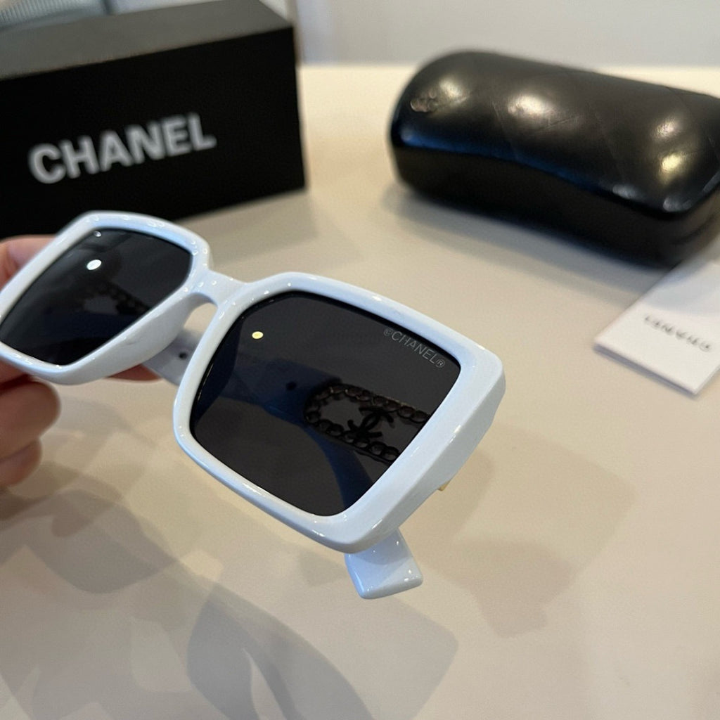 Chanel Oversized Silver Lens Sunglasses for Men & Women - 486679 - detail image 5